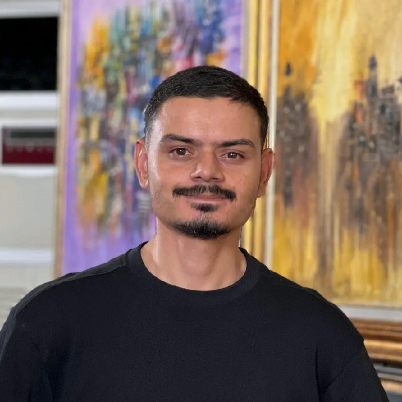 Khizar Sami – Co-Founder, Skyrox Marketing